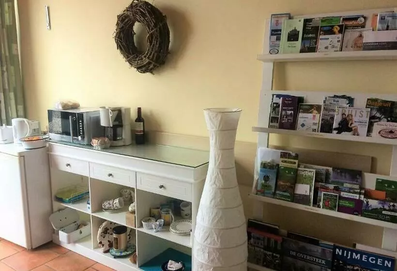 Aamiaismajoitus (B&B) Bed And Garden Alde Coninckshof