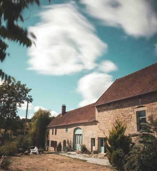 مبيت وإفطار Le Noyer