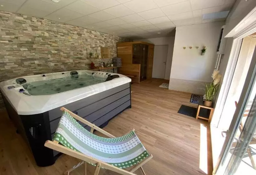 ベッドアンドブレックファースト Montaillon Chambres D Hôtes