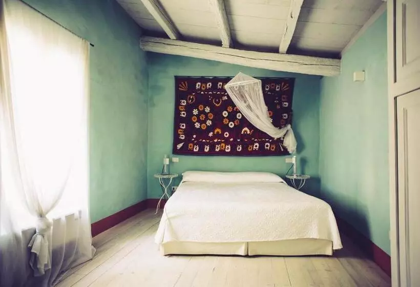 Aamiaismajoitus (B&B) Turchi Farm   Locanda Della Luna & Antico Frantoio