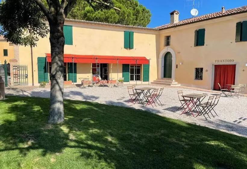 Aamiaismajoitus (B&B) Turchi Farm   Locanda Della Luna & Antico Frantoio