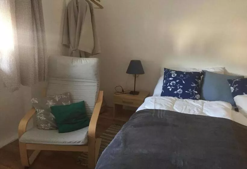 Aamiaismajoitus (B&B) Villa Dolne Saliby