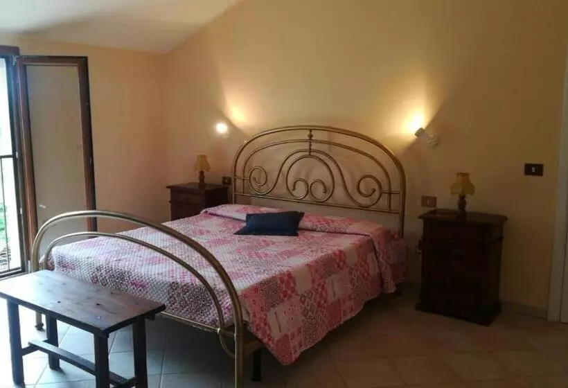 هتل Agriturismo Terra Del Sole
