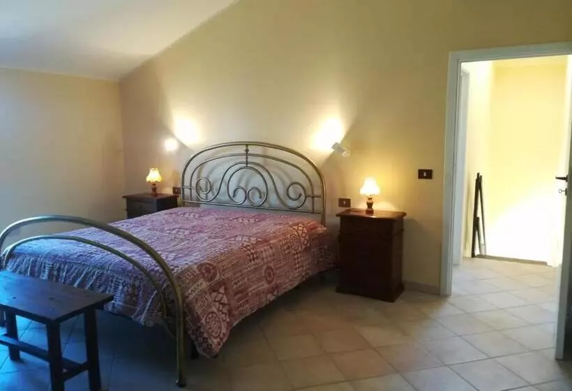 هتل Agriturismo Terra Del Sole