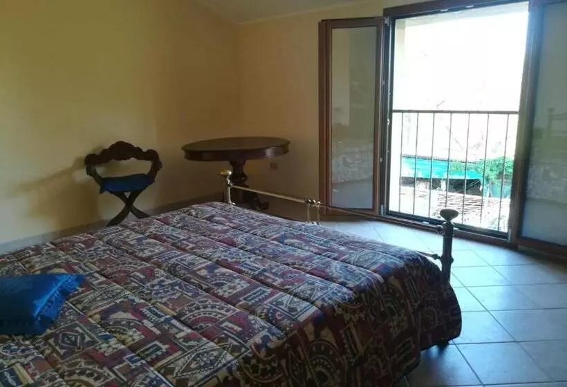 هتل Agriturismo Terra Del Sole