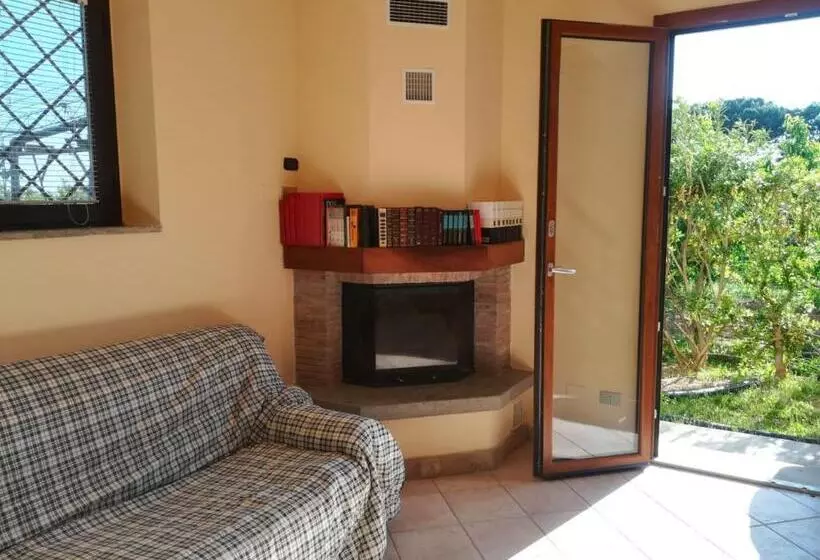 هتل Agriturismo Terra Del Sole