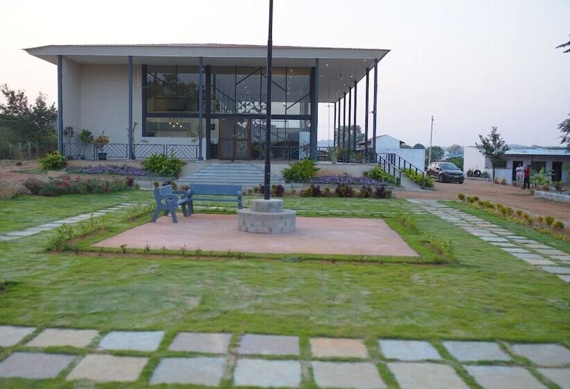 Отель Bliss Farm Stay Jasmine