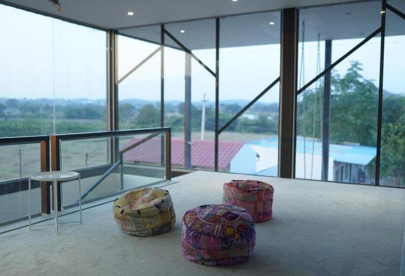 Отель Bliss Farm Stay Jasmine