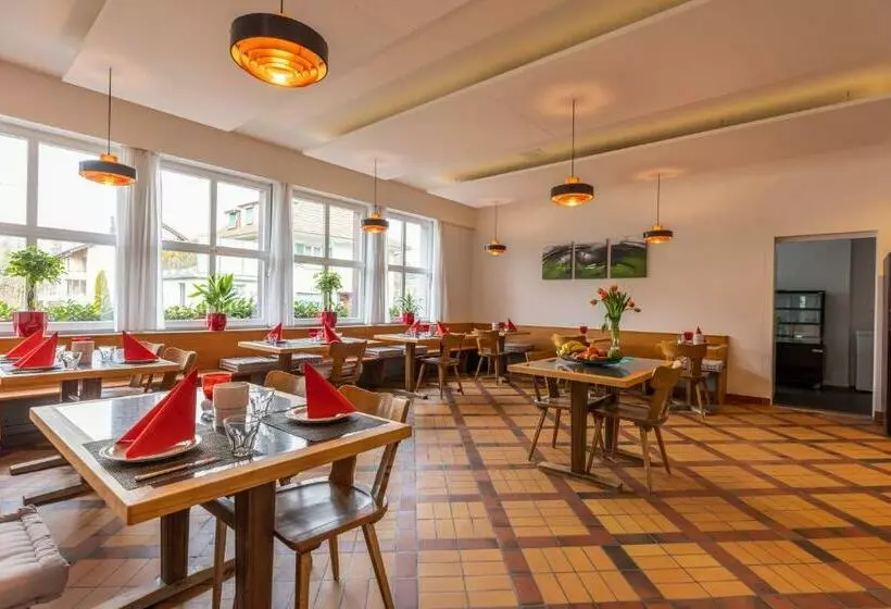 ホテル Bären Niederscherli