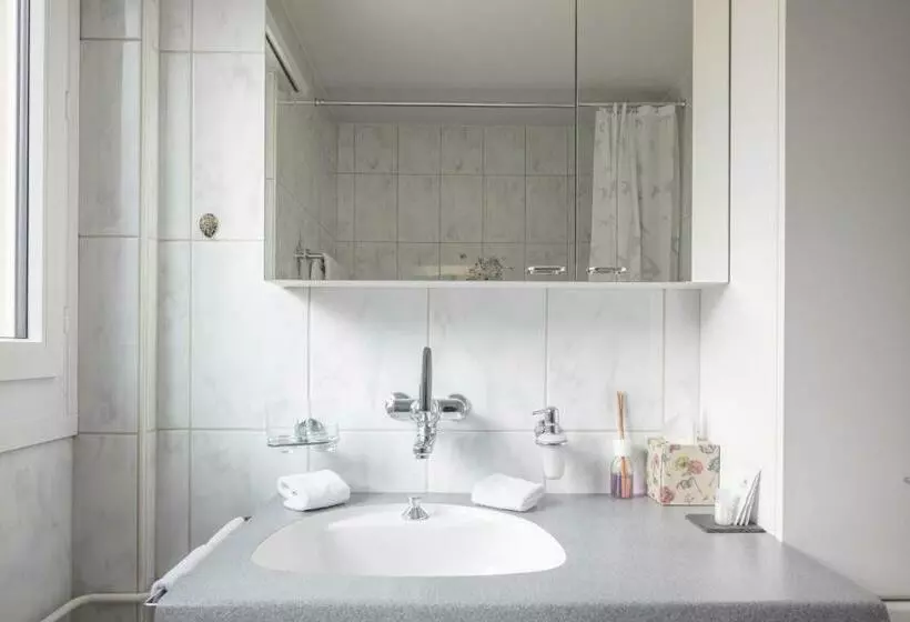 ホテル Bären Niederscherli