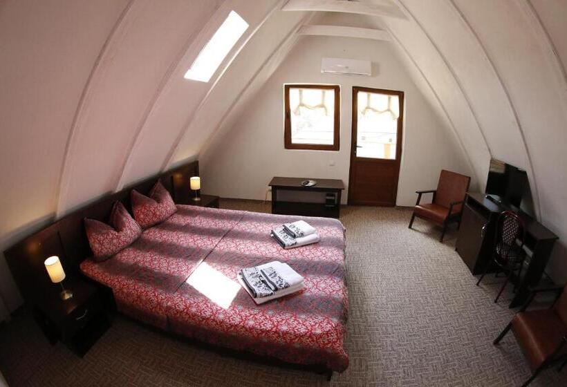 Отель Nerahouse