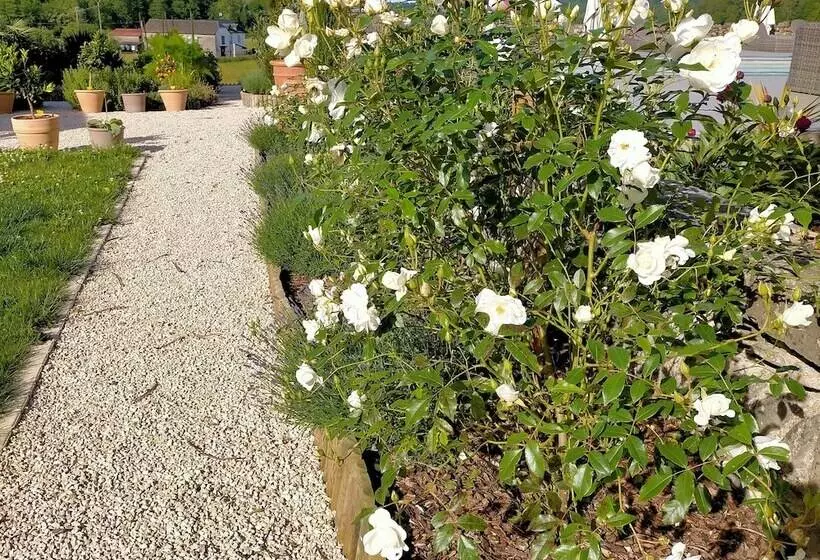 Majatalo Chateau De Heaas