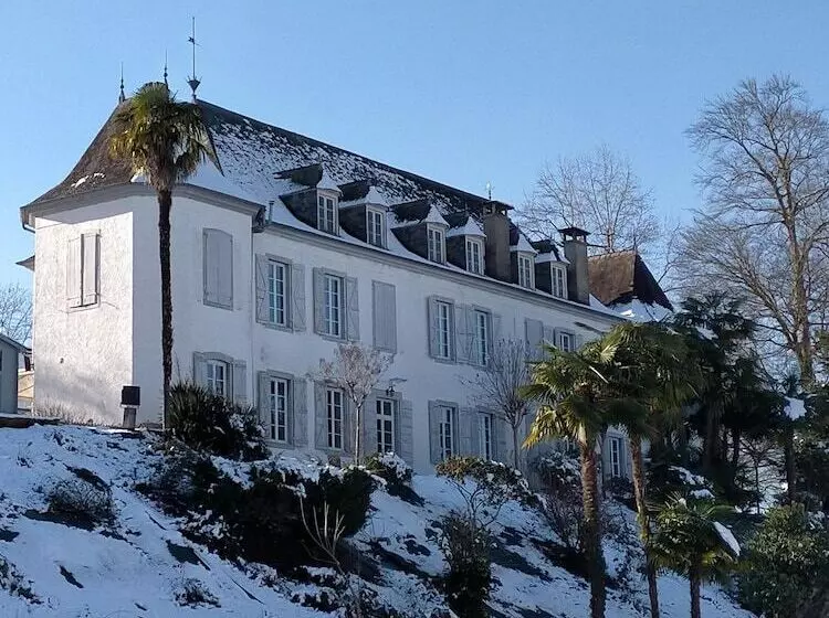 Majatalo Chateau De Heaas