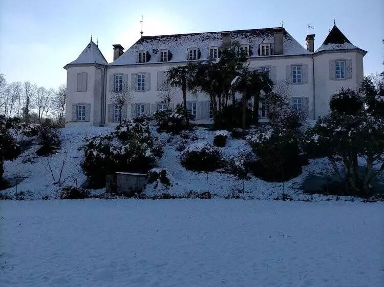 Majatalo Chateau De Heaas