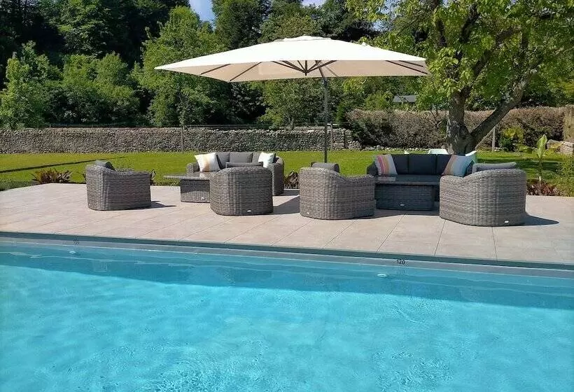 Majatalo Chateau De Heaas