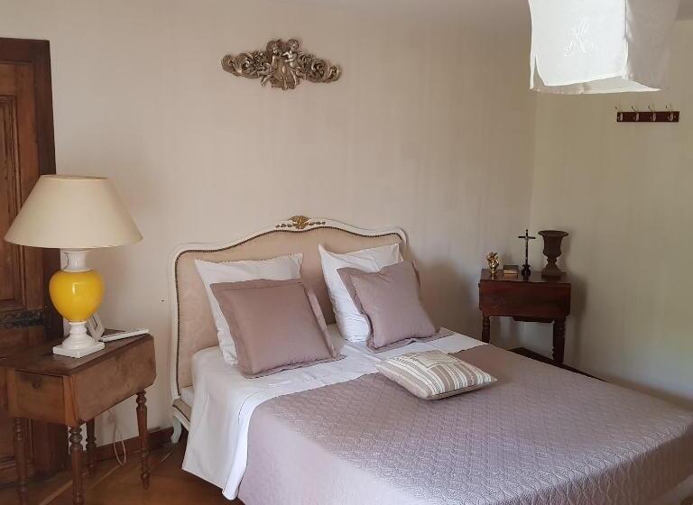 פנסיון L Aumônerie