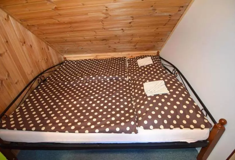 Majatalo Penzion Květná Zahrada