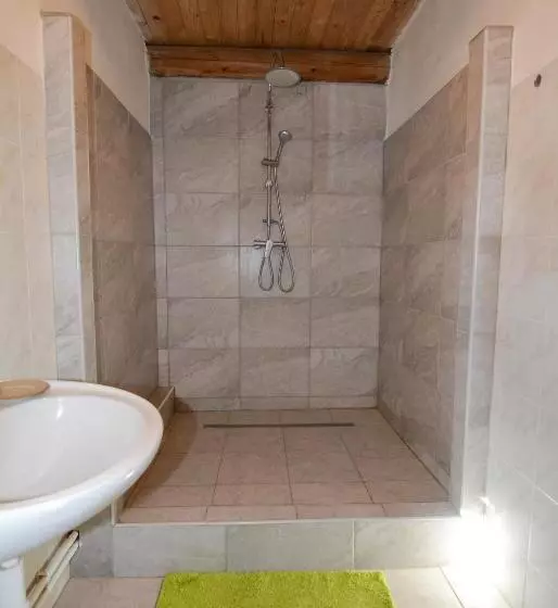 Majatalo Penzion Květná Zahrada