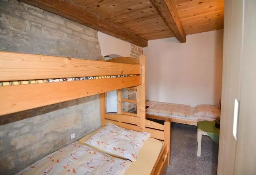 Majatalo Penzion Květná Zahrada