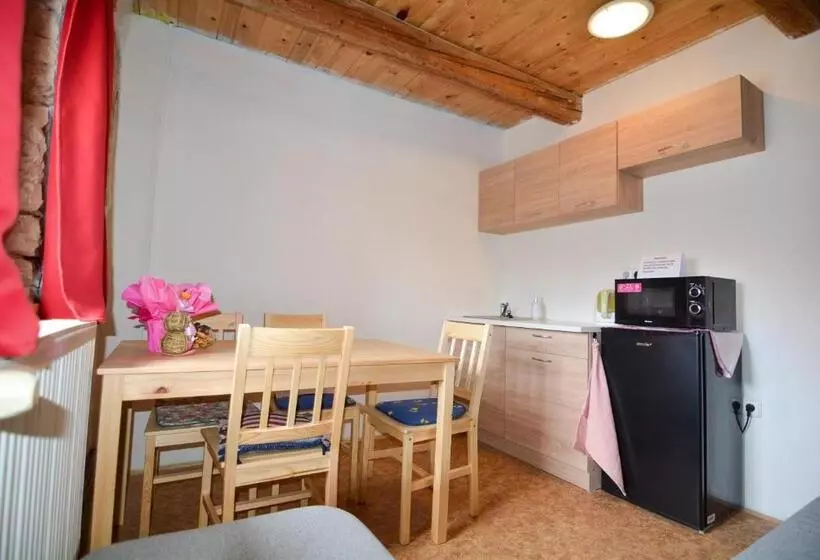 Majatalo Penzion Květná Zahrada