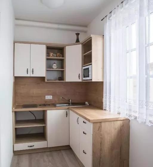 Majatalo Penzion U červené Podkovy