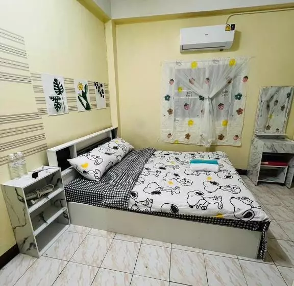 ユースホステル Baan Busaya บ้านบุษยา