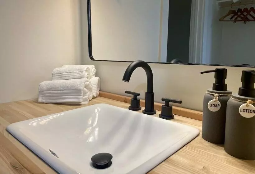 ユースホステル Steelhead Lodge