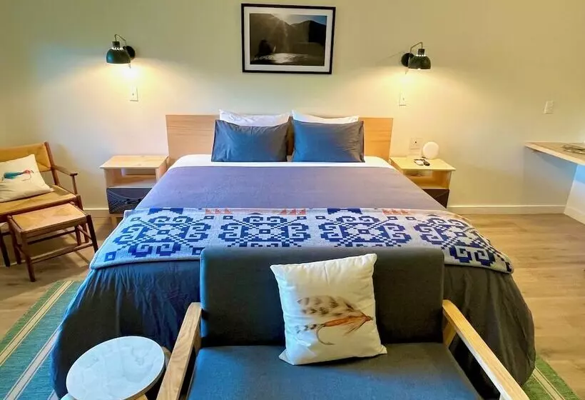 ユースホステル Steelhead Lodge