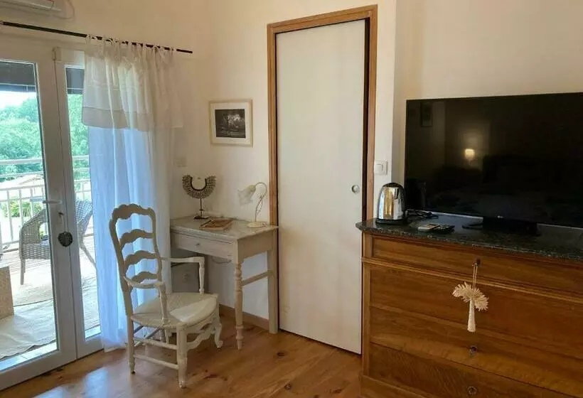 Aamiaismajoitus (B&B) Au Bas D Avant