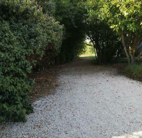 مبيت وإفطار Au Bel Air