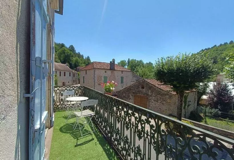 Aamiaismajoitus (B&B) Maison Sur Le Lot