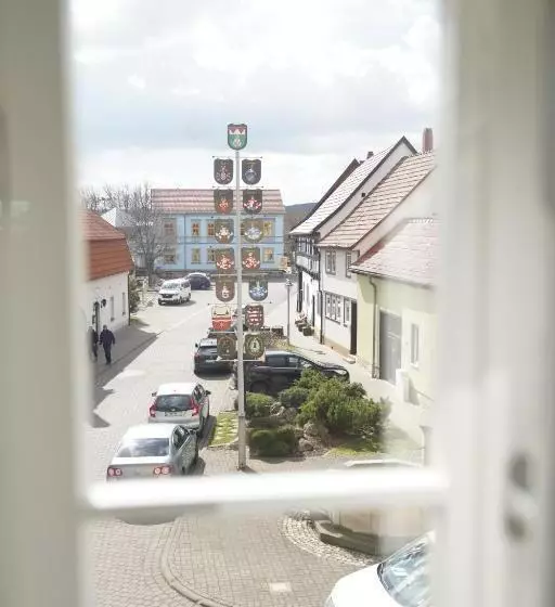 Aamiaismajoitus (B&B) Quartier Goldener Löwe