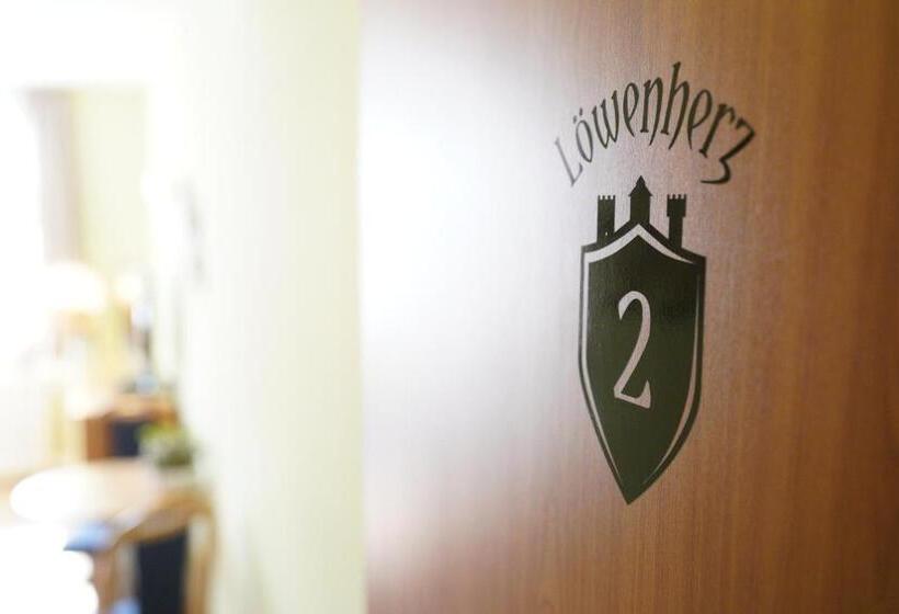 مبيت وإفطار Quartier Goldener Löwe