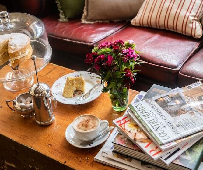 צימר The Cotley Inn