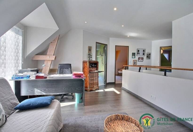 ベッドアンドブレックファースト Villa Le Nid Breton