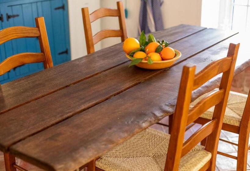 Отель Charming Country House