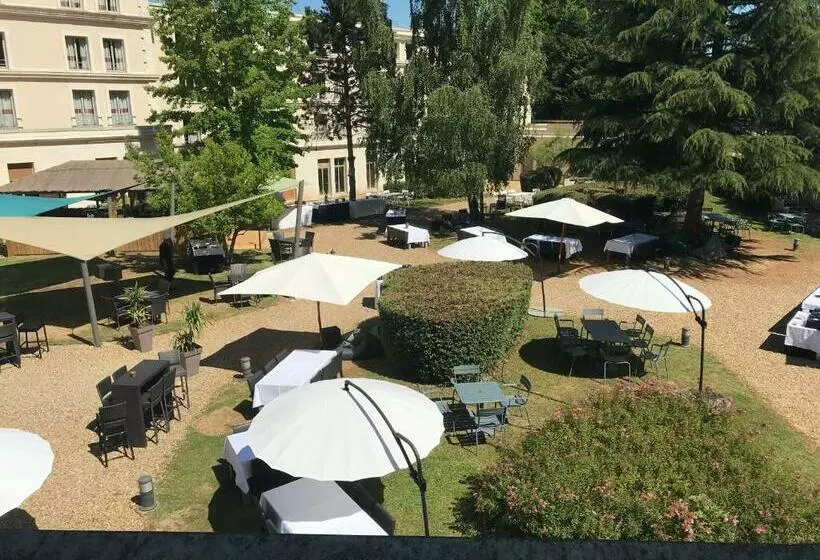 ホテル Domaine De Frémigny