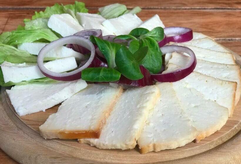 Hotel Inovecká Chata