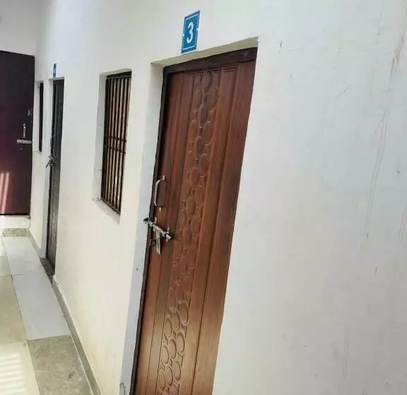 Hotelli Spot On Bhadhowriya