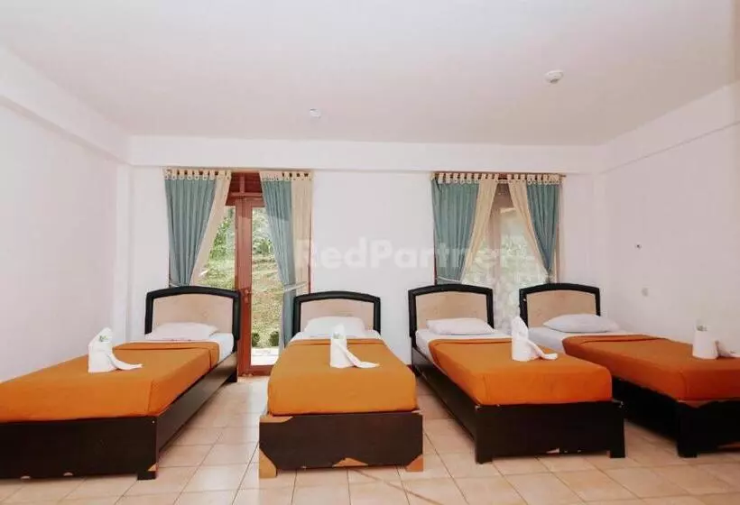 Hotelli Villa Green Valley Puncak Redpartner