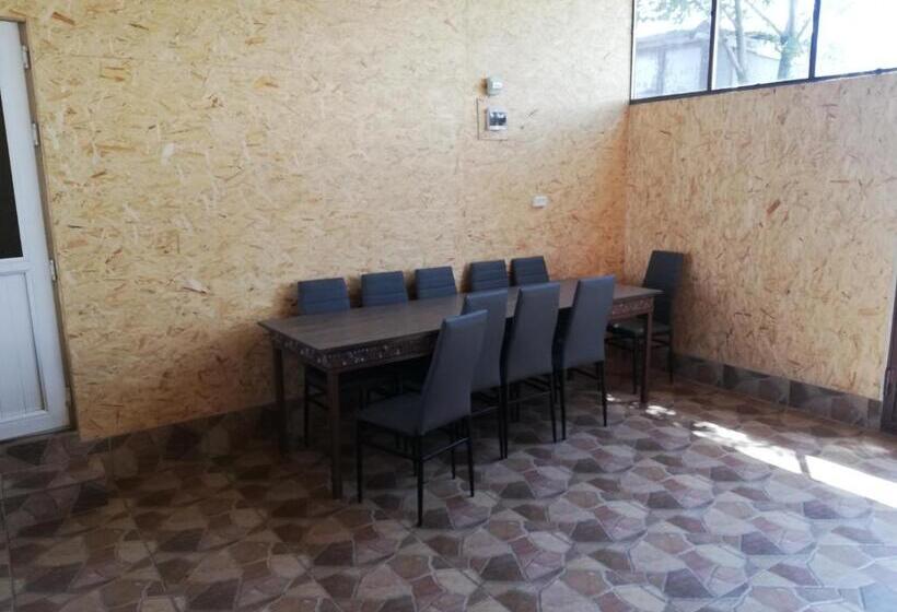 Pensão Golden Beach Sevan