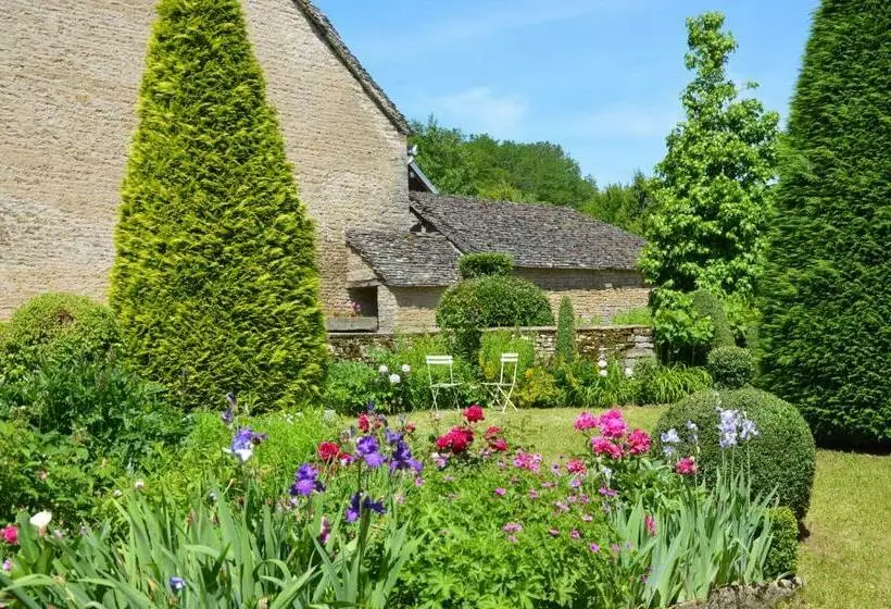 ペンション La Ferme Aux Glycines