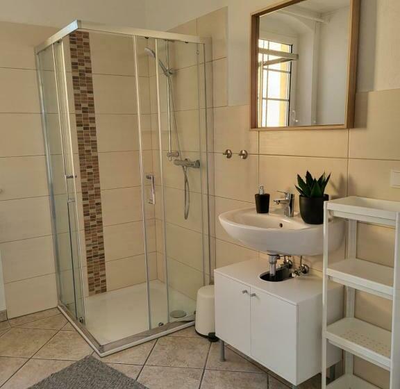 פנסיון Tks Home