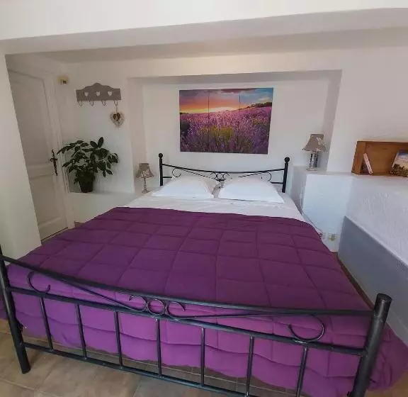 Aamiaismajoitus (B&B) Etoilevacances Chambres D Hotes Campagne En Lavande