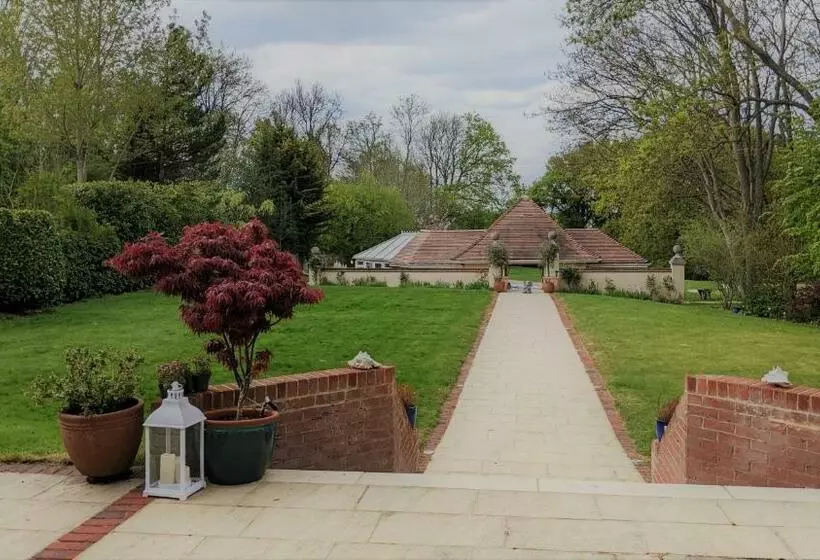 ベッドアンドブレックファースト Greater London Villa