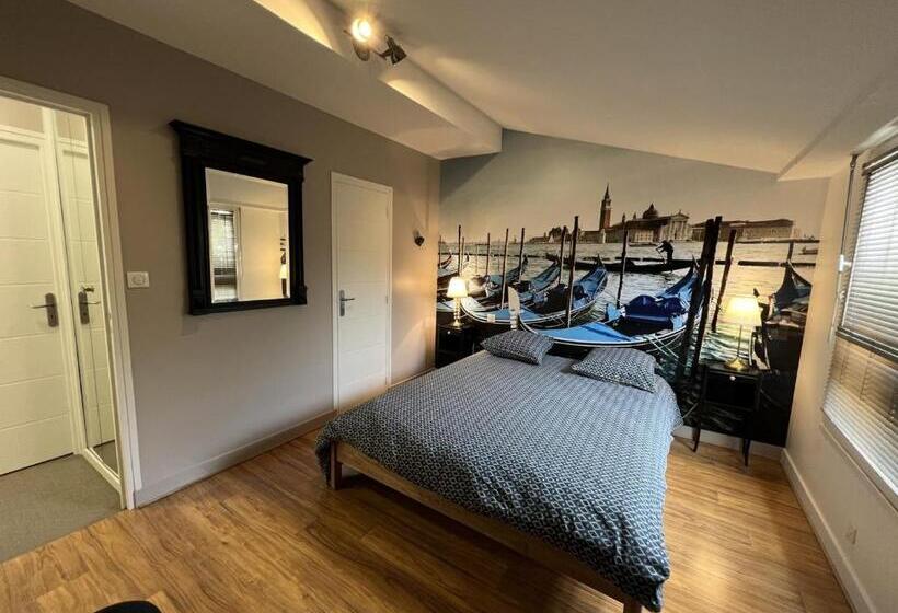 مبيت وإفطار L Escale Au Port Miniature De Saint Savinien