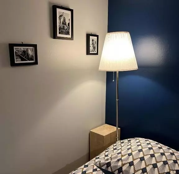 Aamiaismajoitus (B&B) L Escale Au Port Miniature De Saint Savinien