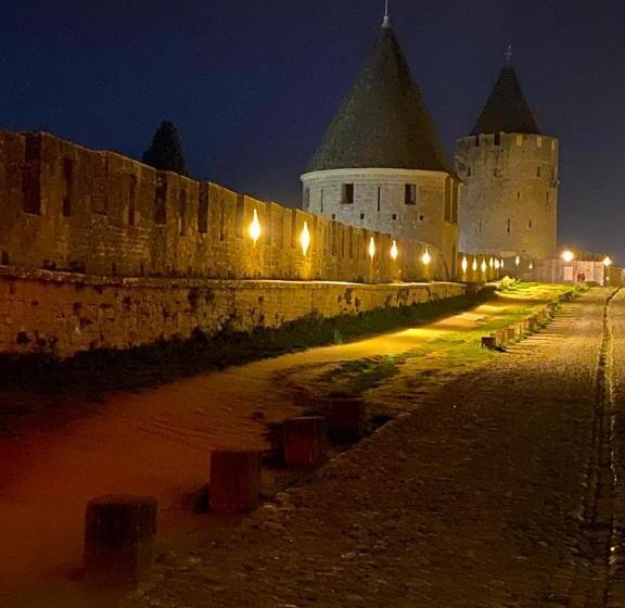مبيت وإفطار La Rosela De La Cité