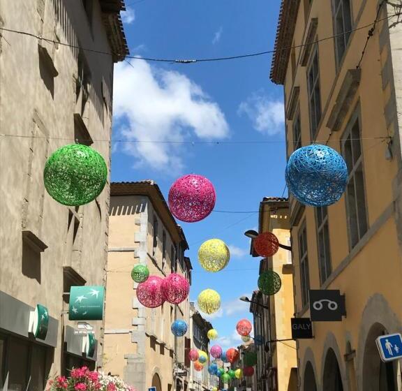 مبيت وإفطار La Rosela De La Cité