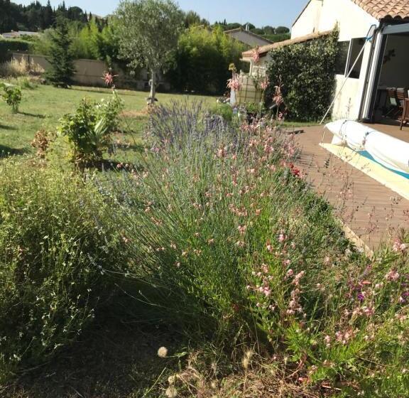 مبيت وإفطار La Rosela De La Cité